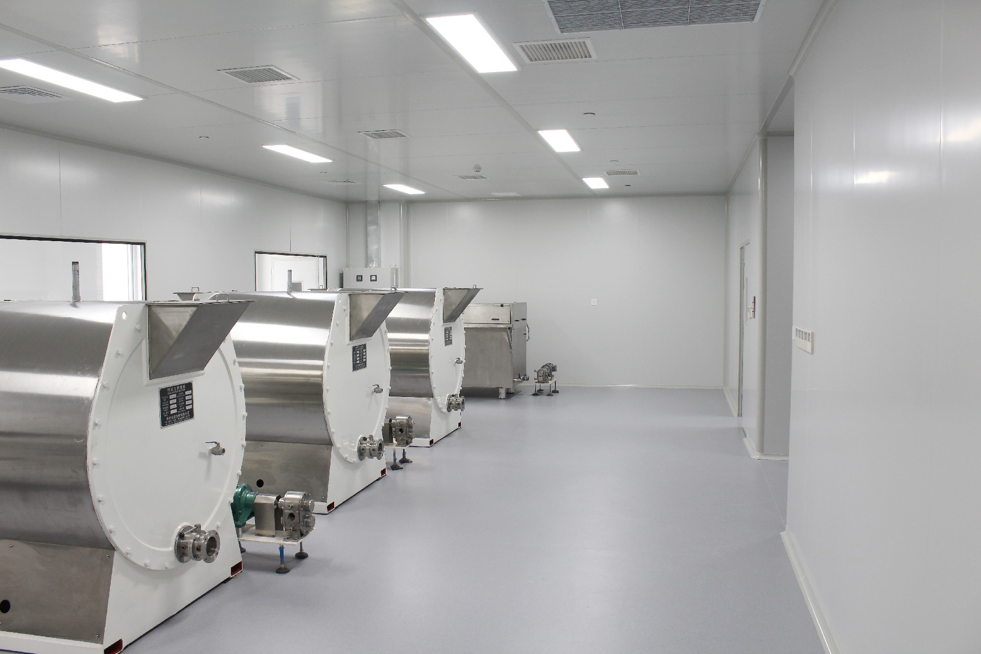 外包間圖片.jpg 外包間圖片.jpg